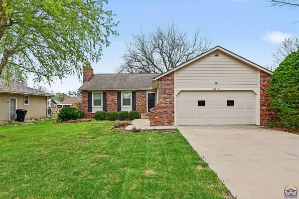 5419 SW 11th St, Topeka, KS 66604