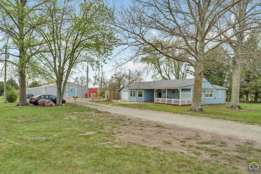 3521 SE 61st St, Berryton, KS 66409 - #2