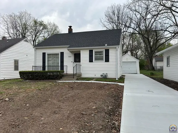 934 SW Randolph Ave, Topeka, KS 66606