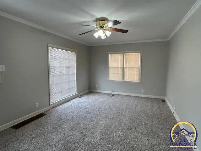 934 SW Randolph Ave, Topeka, KS 66606 - #2