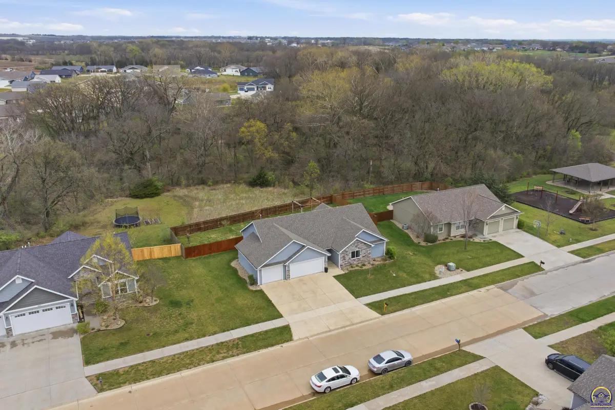 4573 Nature Ave, Manhattan, KS 66502 - #1
