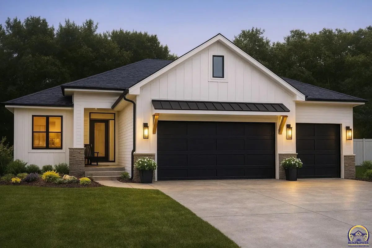 6211 SW 46th Ct, Topeka, KS 66610 - #1