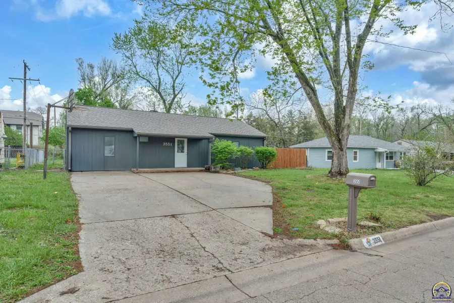 3551 SW Westview Ave, Topeka, KS 66611 - #2