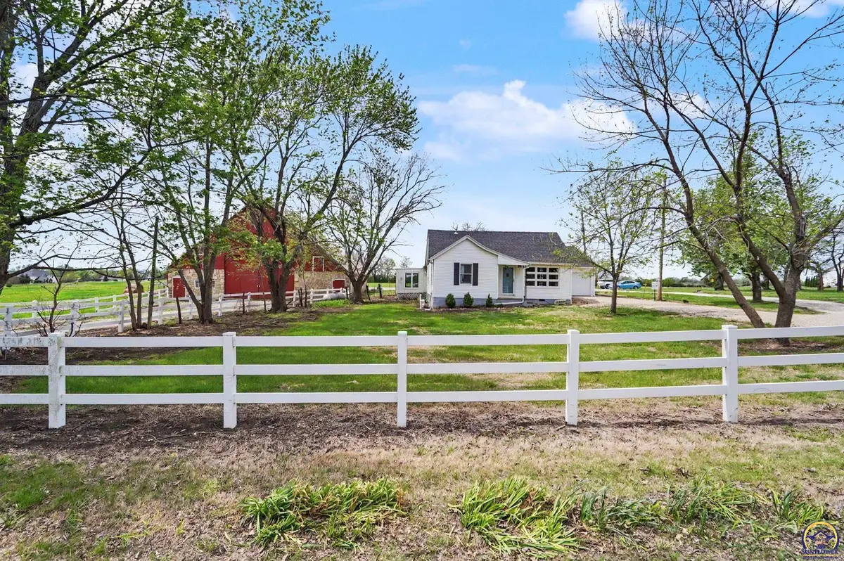 5131 SW Urish Rd, Topeka, KS 66610 - #1