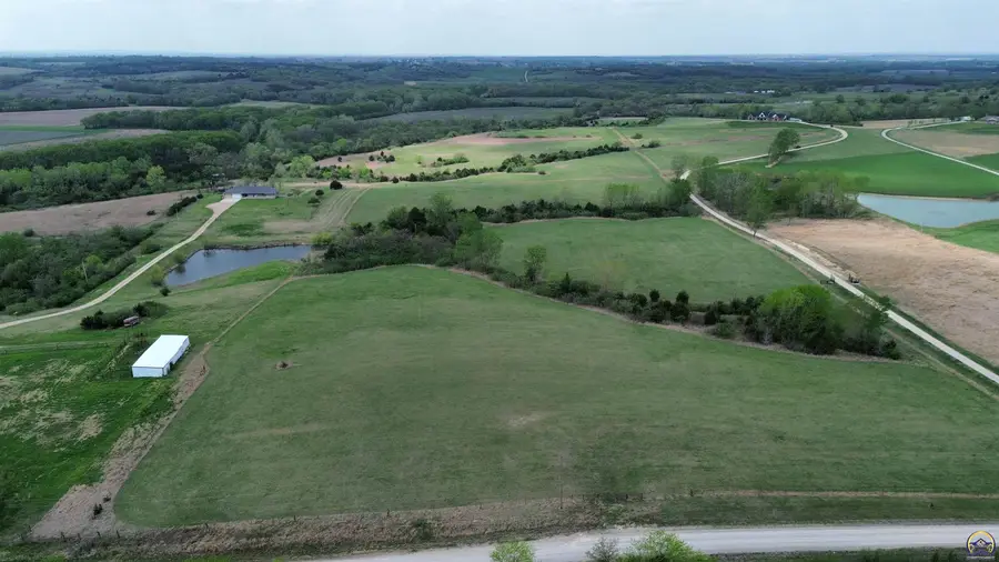 5601 NW Humphrey Rd, Topeka, KS 66618 - #2