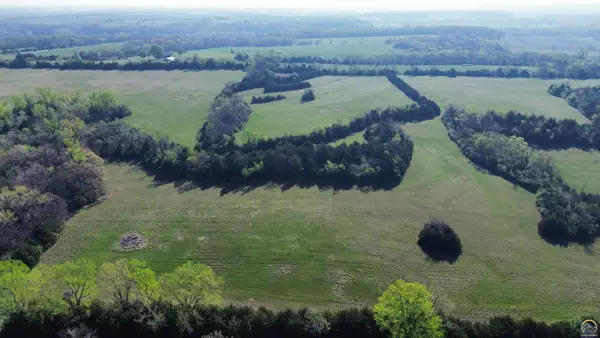 10300 U4 Rd, Hoyt, KS 66440