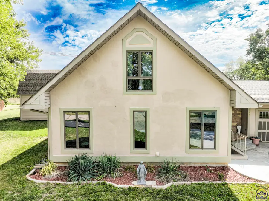 300 Durink, Saint Marys, KS 66536 - #2