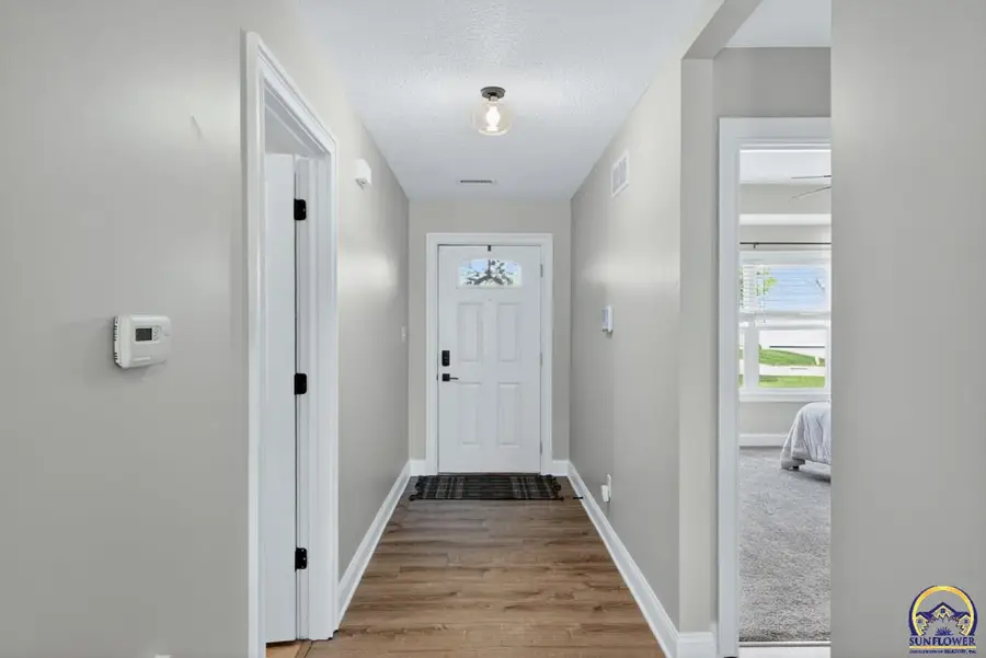 5323 NW Melba Drive Ct, Topeka, KS 66618 - #3