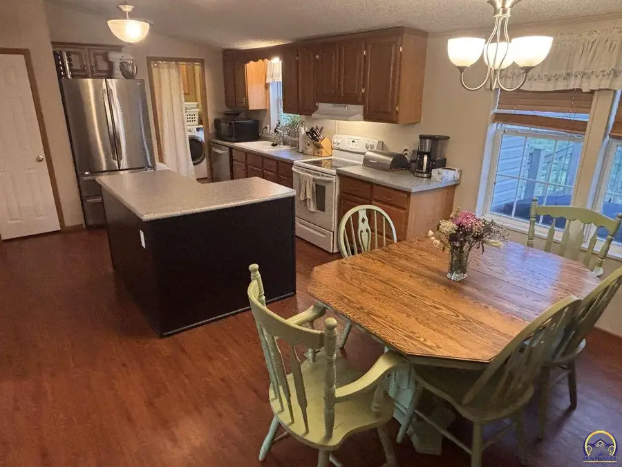 500 Sycamore St, Cottonwood Falls, KS 66845 - #2