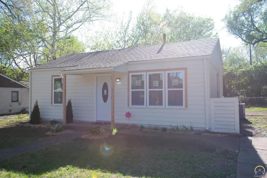 2529 SW Eveningside Dr, Topeka, KS 66614 - #3