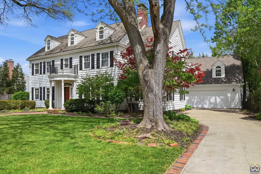 3154 SW 15th St, Topeka, KS 66604-2516 - #2