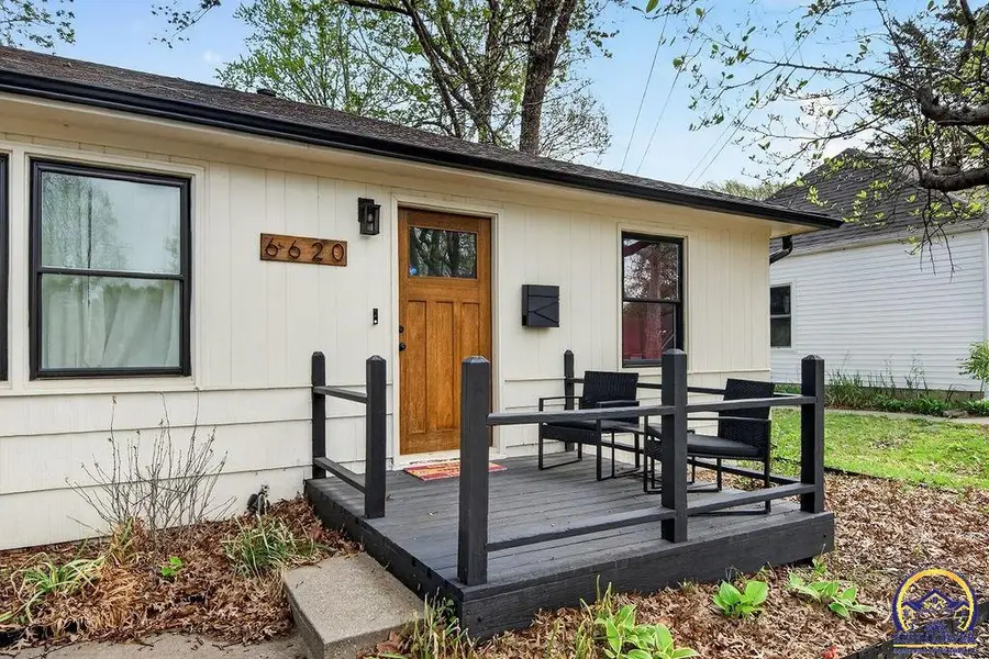 6620 W 56th St, Mission, KS 66202 - #3