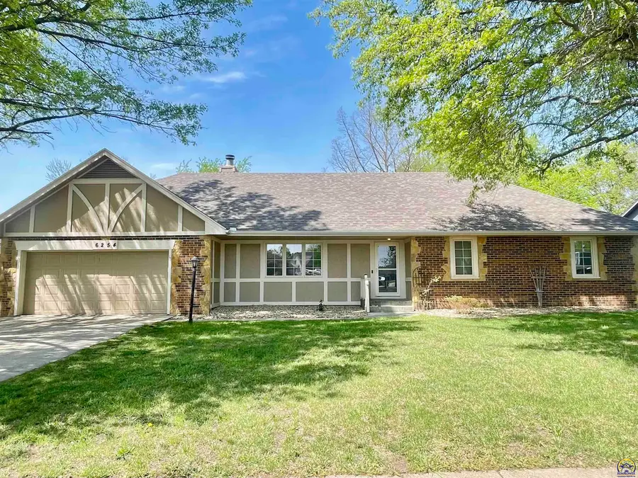 6254 SW 25th St, Topeka, KS 66614 - #2