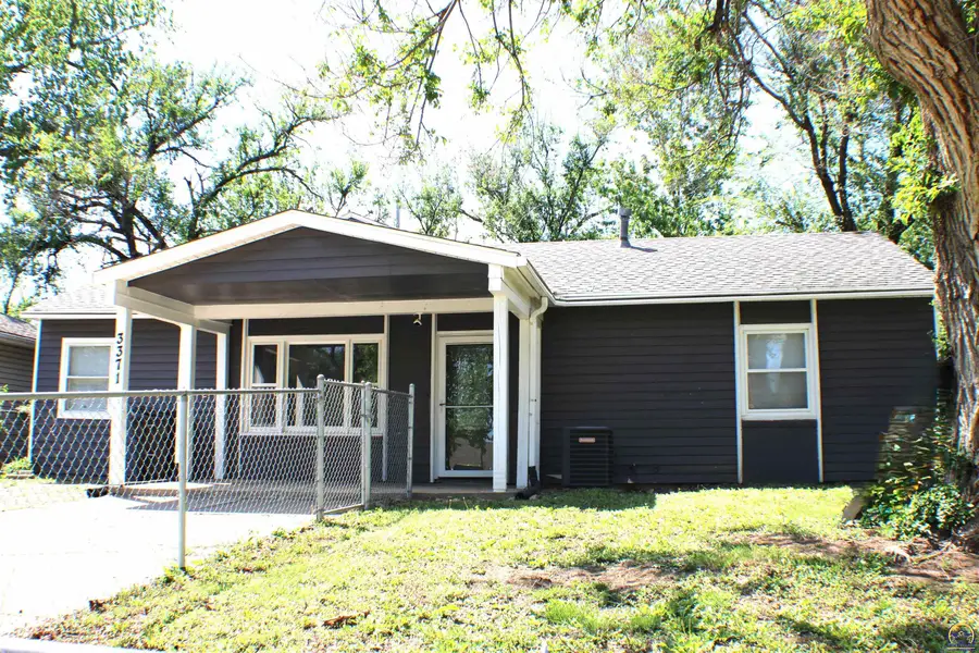 3371 SW Kirklawn Ave, Topeka, KS 66611 - #2