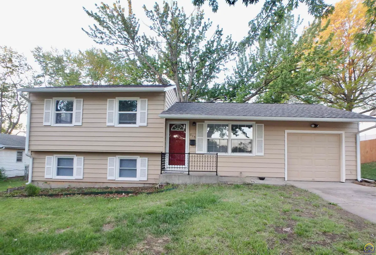 115 SW 40th Ter, Topeka, KS 66609 - #1
