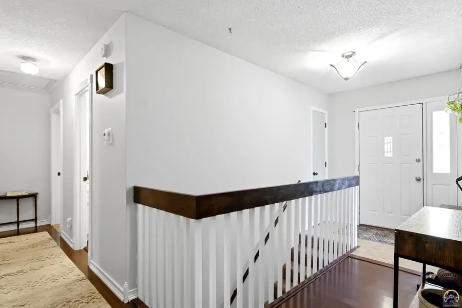 4405 SE Maryland Ave, Topeka, KS 66609 - #3