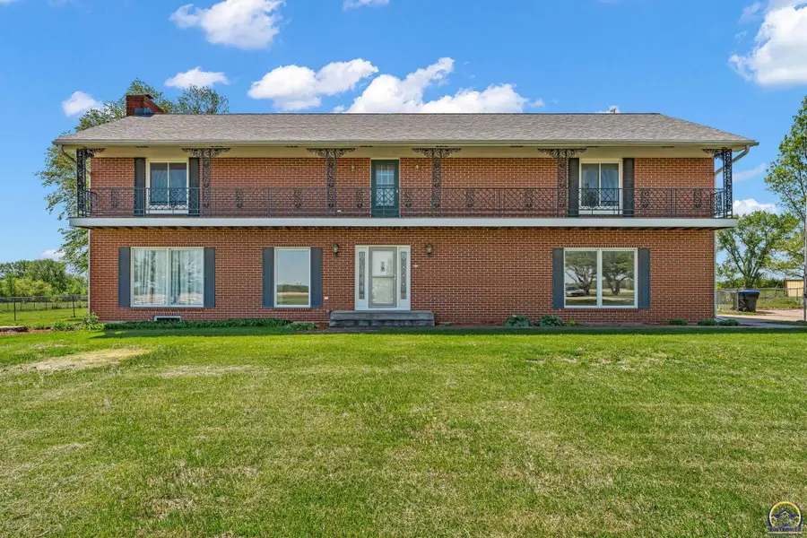 9335 SW 61st St, Topeka, KS 66610 - #2