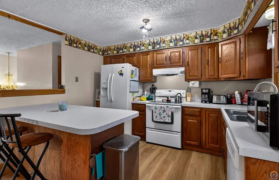 712 Colorado Ave, Holton, KS 66436 - #2