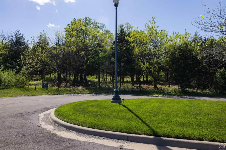 0000 SW 43rd Ct #BLK B, Lot 10, Topeka, KS 66610 - #3