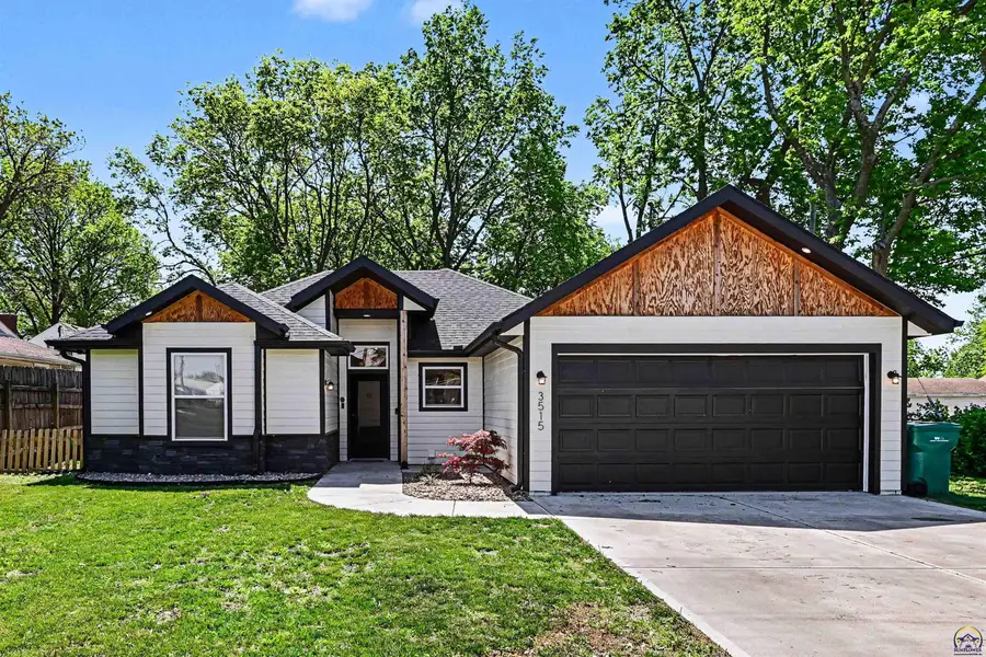 3515 SW 19th St, Topeka, KS 66604 - #2