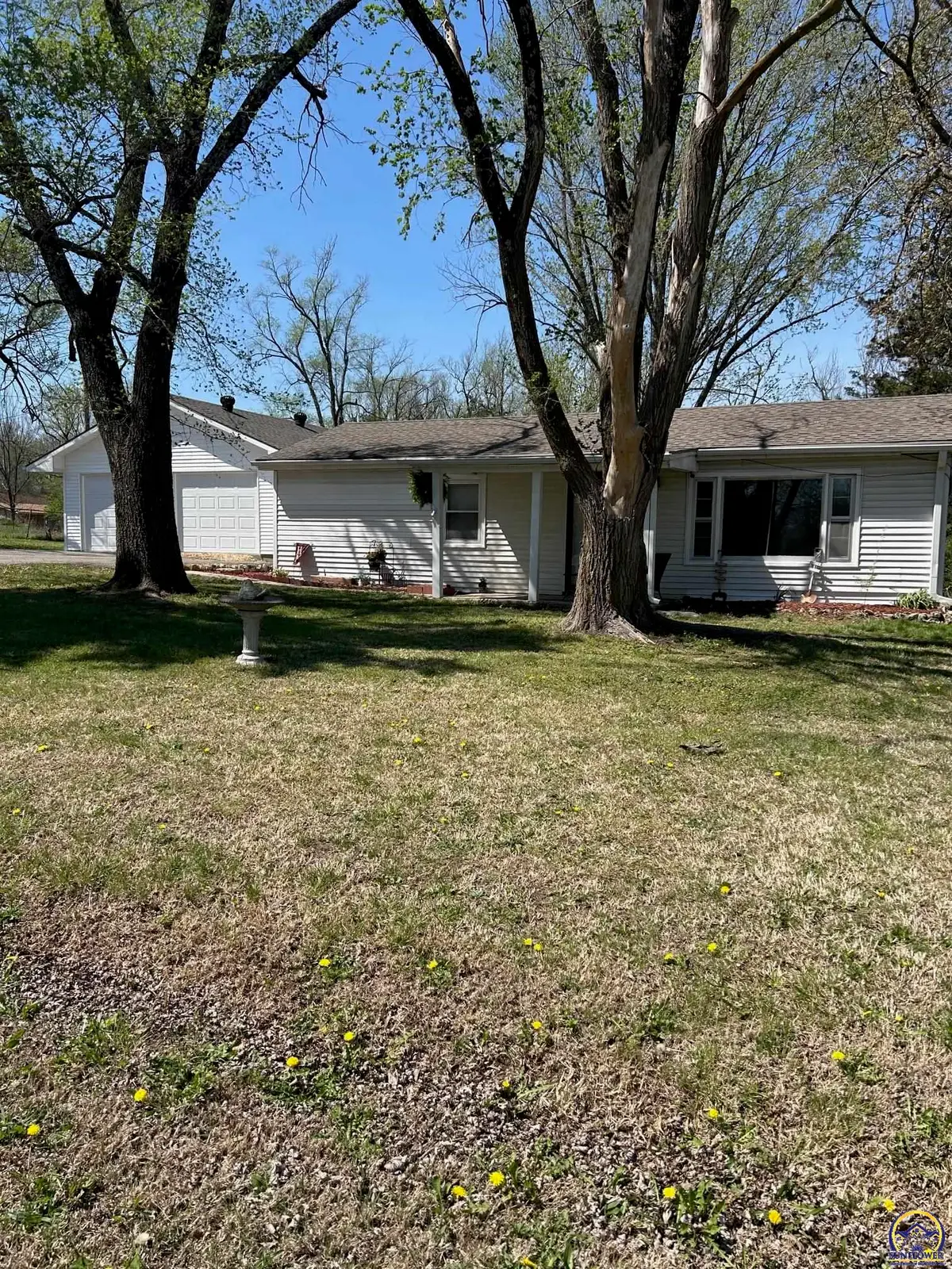 321 SE Baldwin Rd, Topeka, KS 66607 - #1
