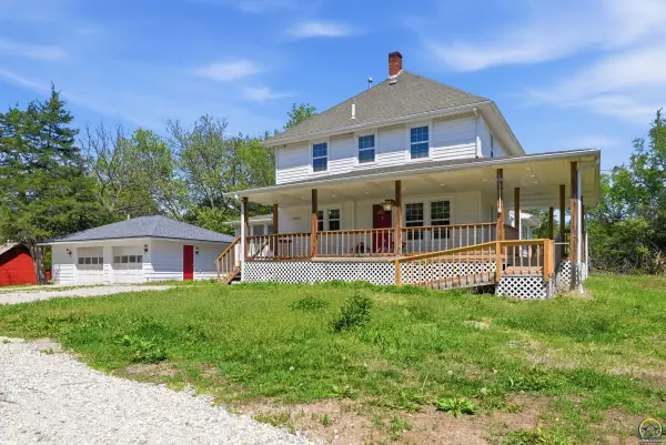 9779 S Rd, Hoyt, KS 66440