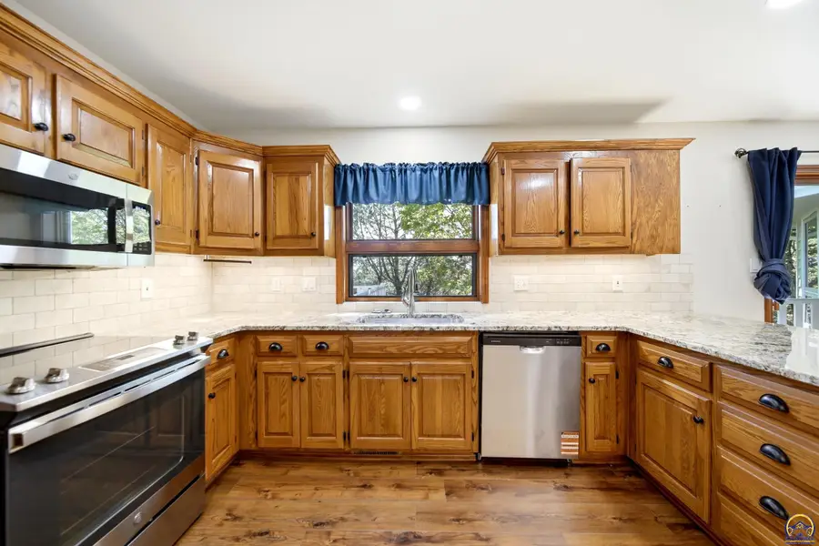 808 Foxchase Ct, Lawrence, KS 66049 - #3