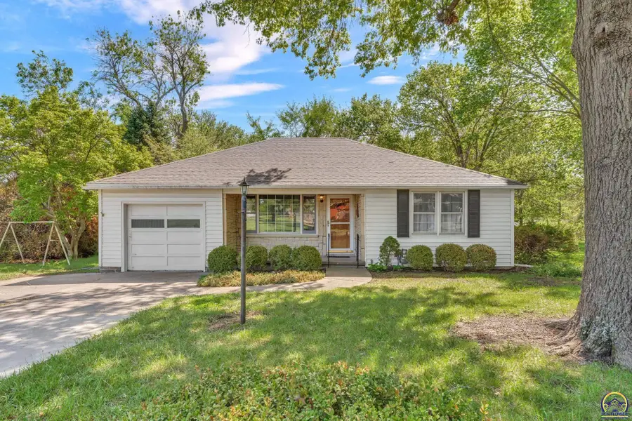 2008 SW Broadview Dr, Topeka, KS 66615 - #2