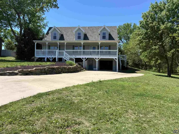 1216 N Seminole Dr, St. Marys, KS 66536
