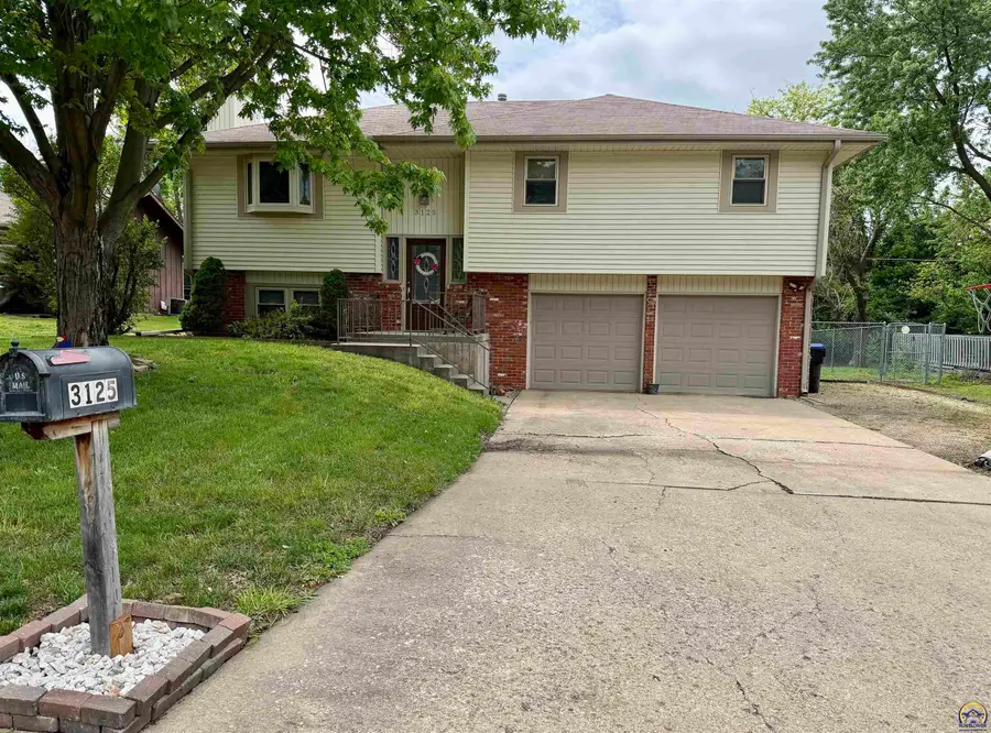 3125 SE Eveningtide Way, Topeka, KS 66605 - #2