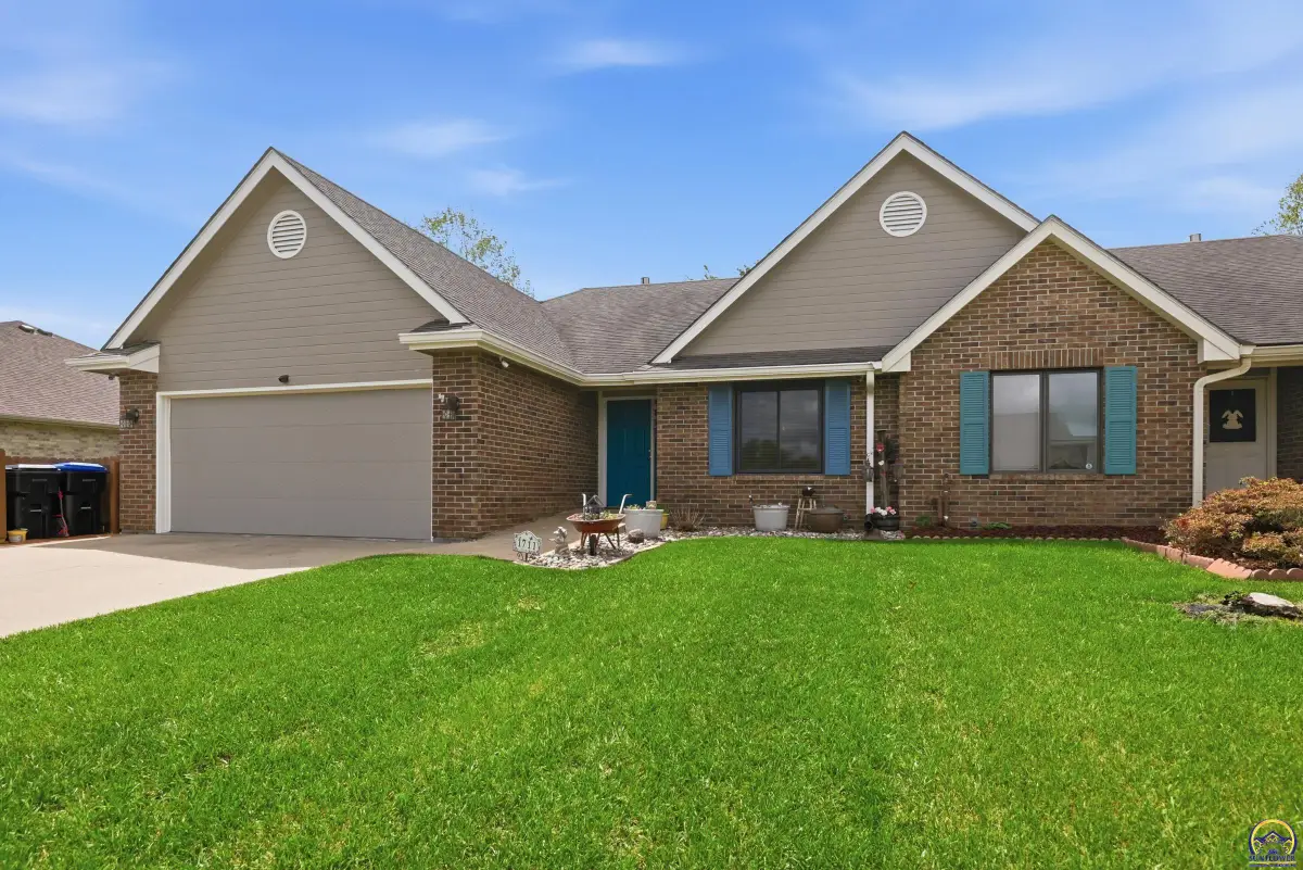 1711 SE 43rd Ter, Topeka, KS 66609 - #1