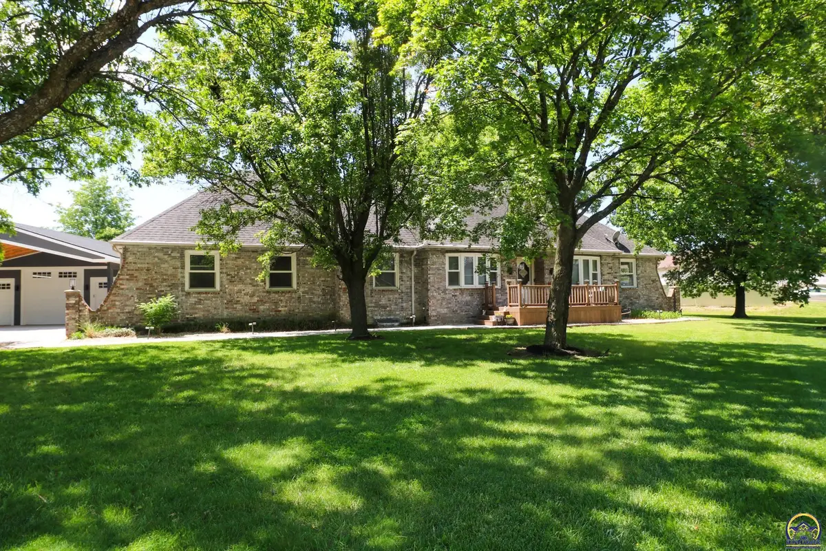 2302 Sunset Lake Drive, Emporia, KS 66801 - #1