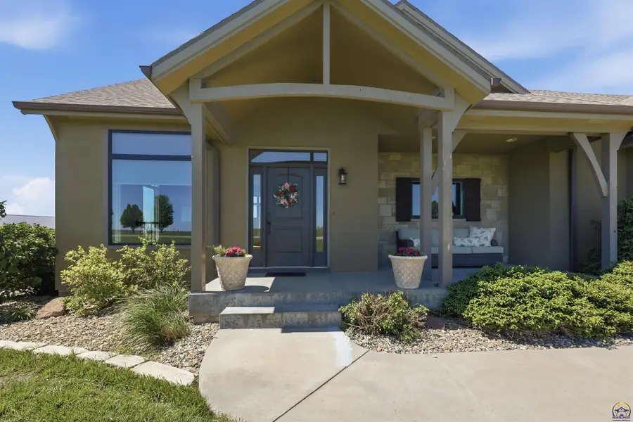 5231 NW Valencia Rd, Silver Lake, KS 66539 - #3