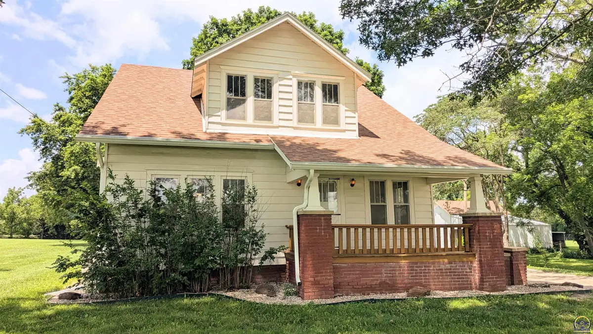 1830 E 6th Ave, Emporia, KS 66801 - #1