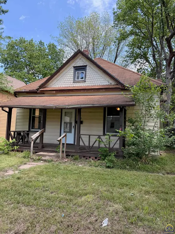 504 NE Grattan St, Topeka, KS 66616