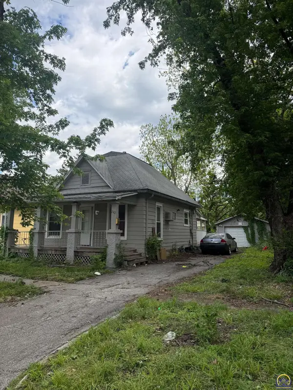 742 NE Freeman Ave, Topeka, KS 66616