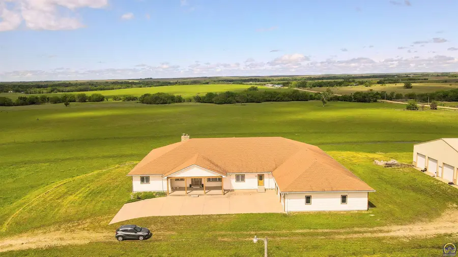 2580 Yy Road, Emporia, KS 66801 - #2