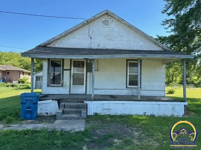715 Boone St, Madison, KS 66801 - #1