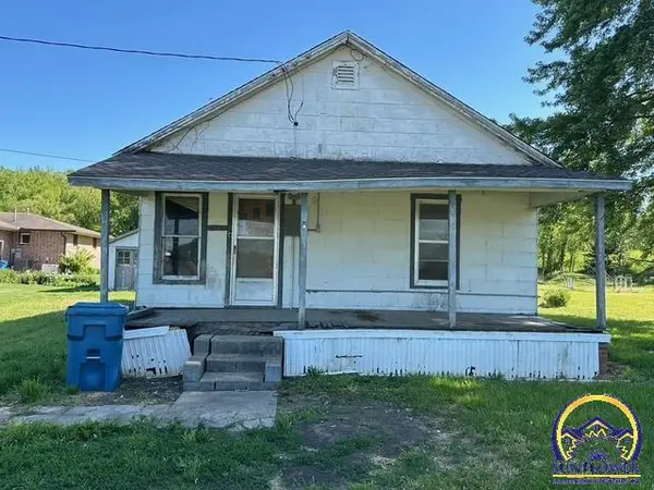 715 Boone St, Madison, KS 66801