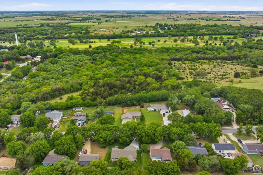901 Nicholson Rd, Chapman, KS 67431 - #3