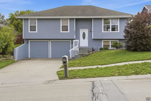 6845 SW 18th St, Topeka, KS 66615