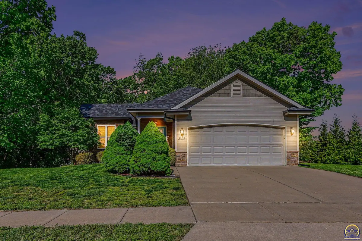 2625 SE Mercury Ave, Topeka, KS 66605 - #1