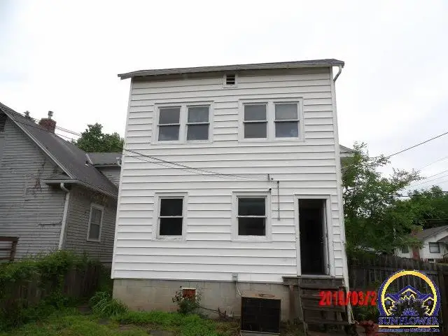 800 SW Jewell Ave, Topeka, KS 66606 - #3