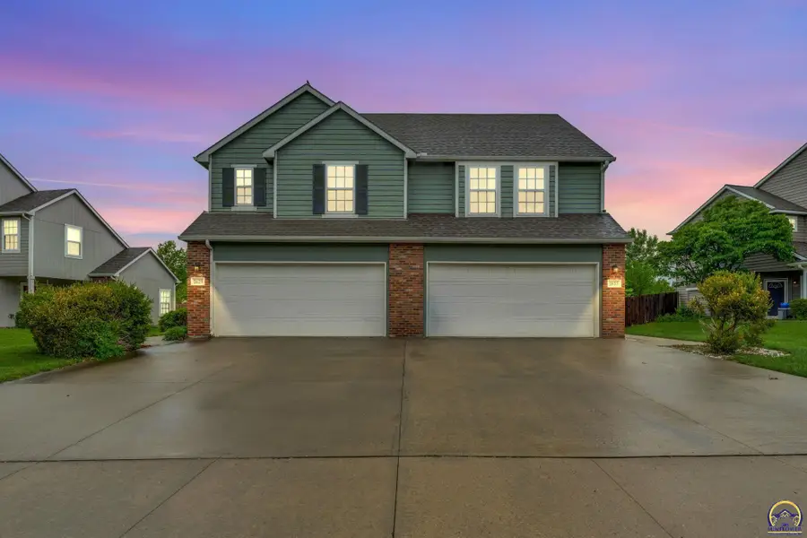 2429 Surrey Dr, Lawrence, KS 66046 - #3