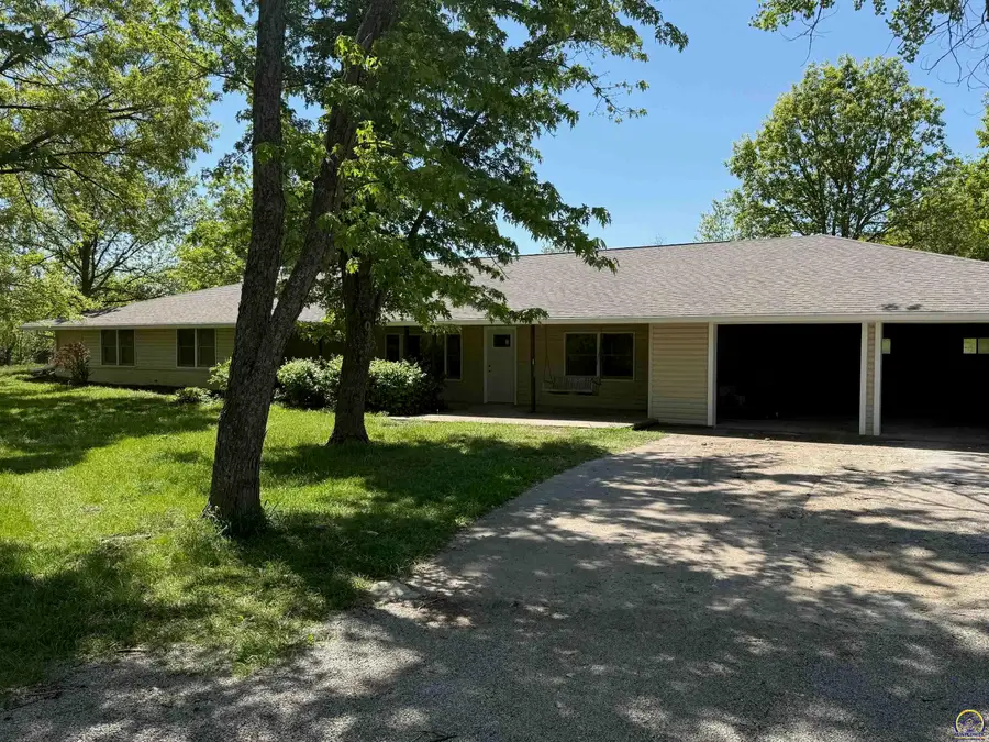 10819 T2 Lane, Hoyt, KS 66440 - #2