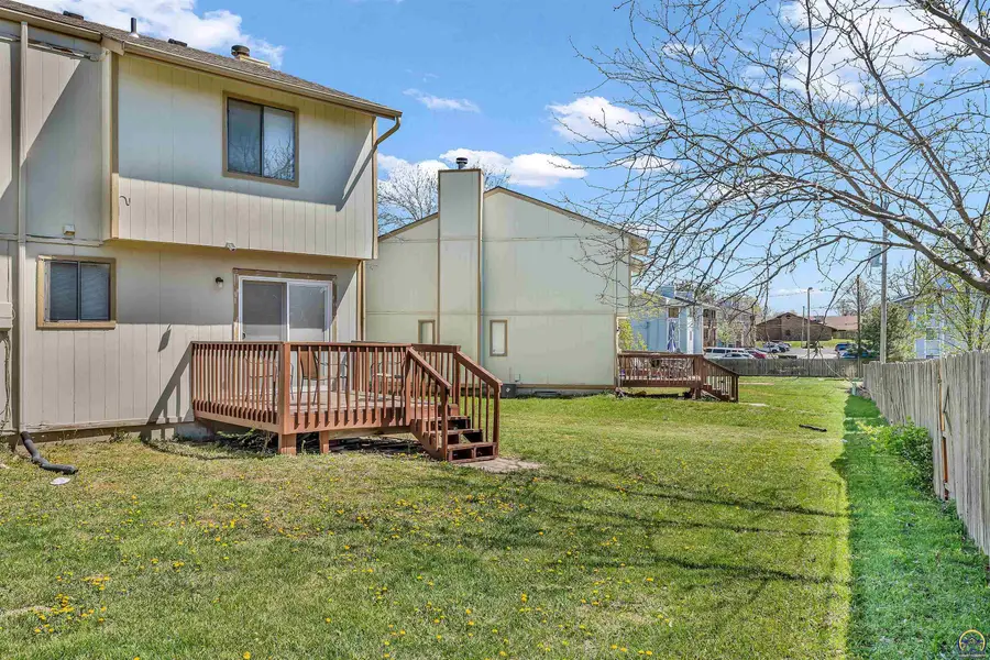 6109-6111 SW 26th St, Topeka, KS 66614 - #3