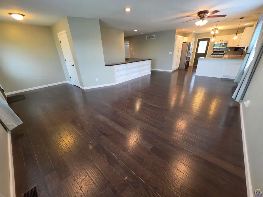 3436 NW 38th Ter, Topeka, KS 66618 - #2