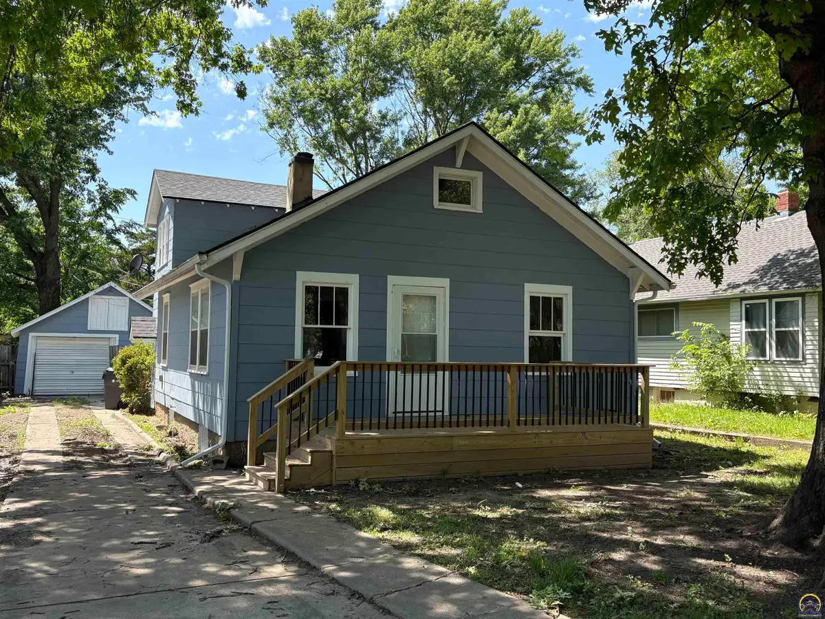 505 Elm St, Emporia, KS 66801 - #1