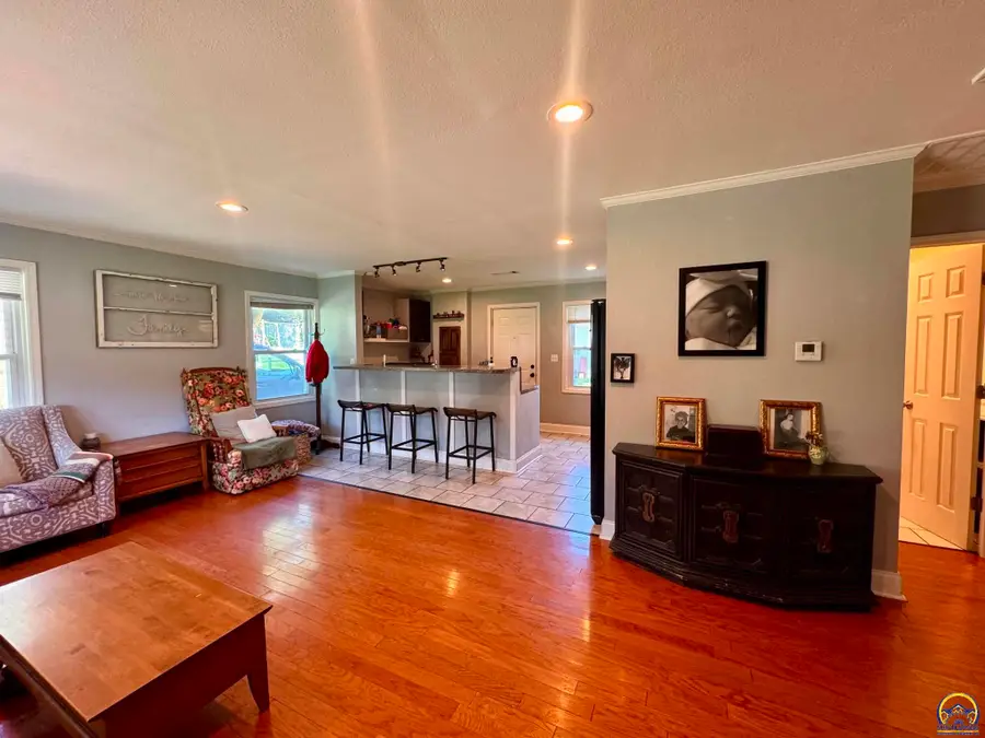 6522 Kimball Ave, Kansas City, KS 66104 - #3