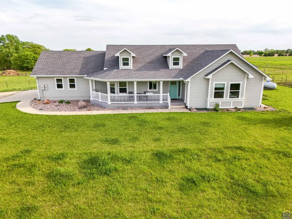 14787 198th Rd, Mayetta, KS 66509 - #1